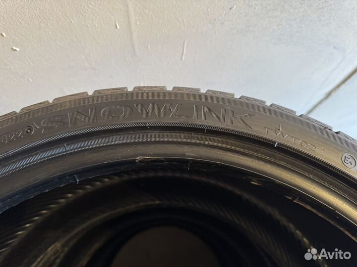 Triangle Snowlink TWT02 255/35 R19 96V