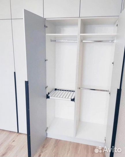 Белый шкаф