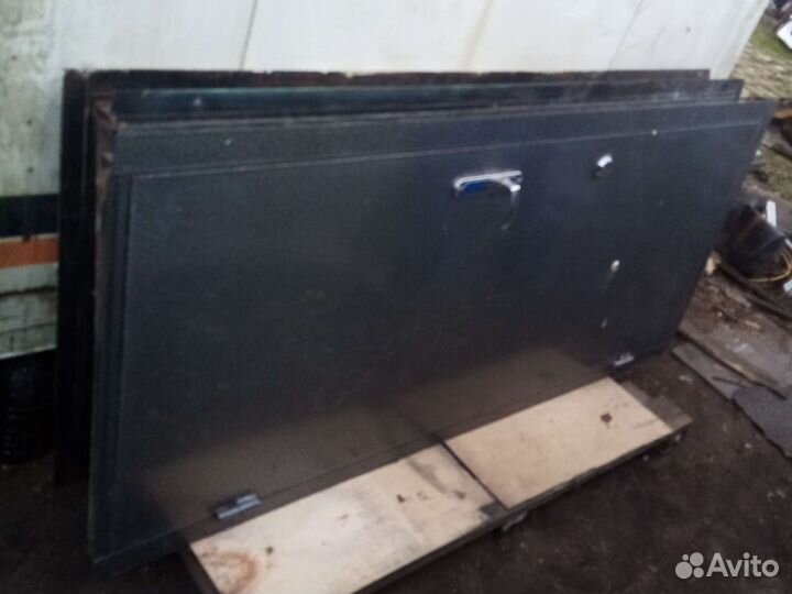 Дверь входная металлическая