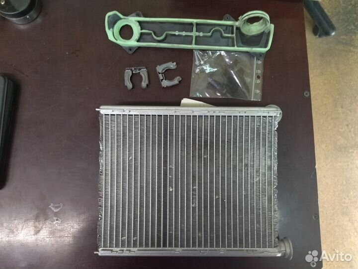 Радиатор печки peugeot 308