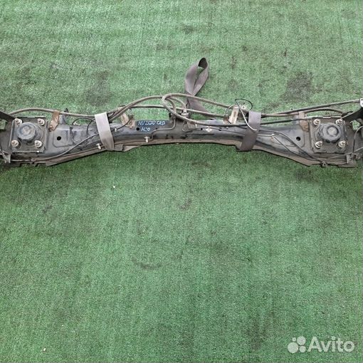 Балка nissan NV200 M20