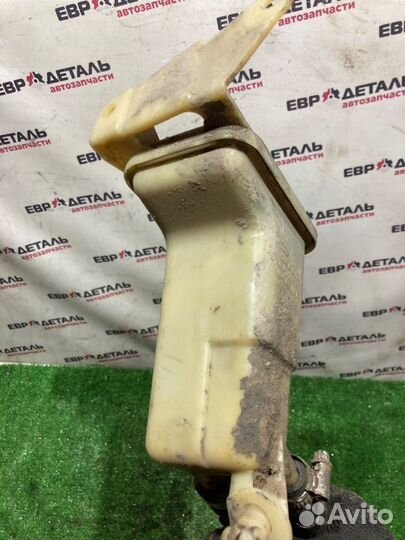 Бачок гидроусилителя руля Volkswagen Passat B5