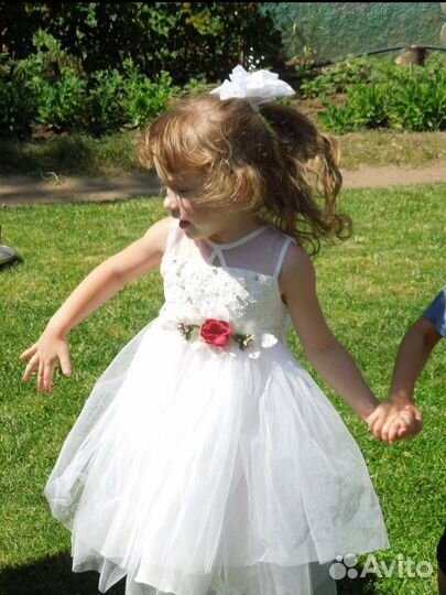 Платье на девочку