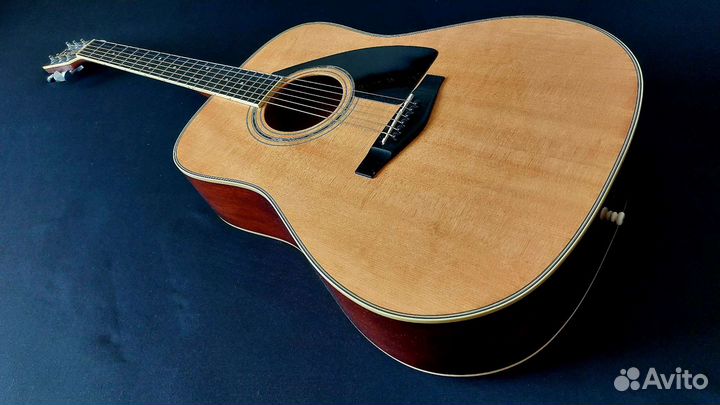 Гитара Yamaha FG-300M (Массив), Japan