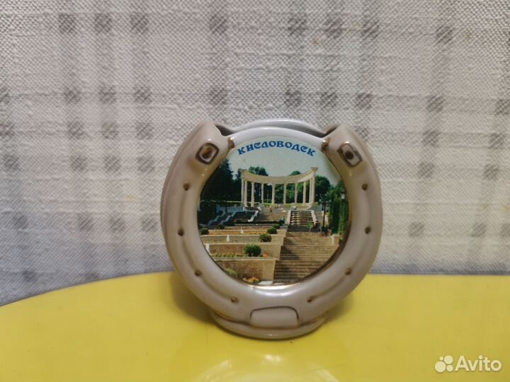 Подставка под пакетики, солонка, перечница