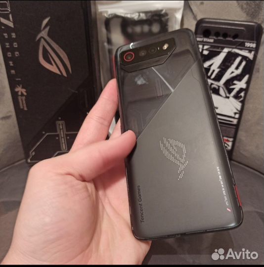 ASUS ROG Phone 7, 8/256 ГБ