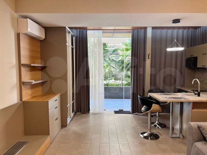Апартаменты-студия, 30,3 м², 2/15 эт.