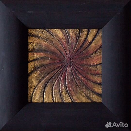 Картина черная с золотом в раме