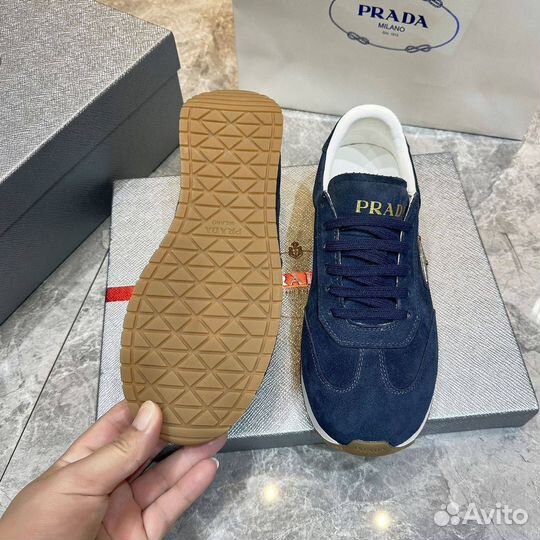 Кроссовки Prada