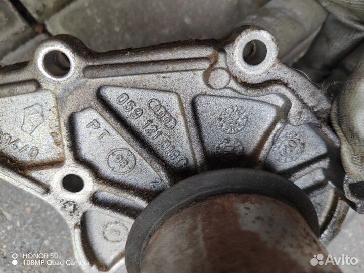 Водяная помпа Audi A6 C5 2.5TDI 2004