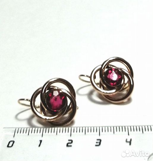 Золотые серьги 56 пробы