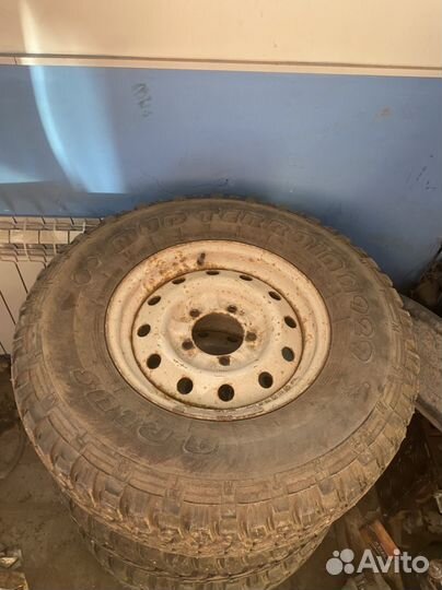 Грязевые колеса на УАЗ r16