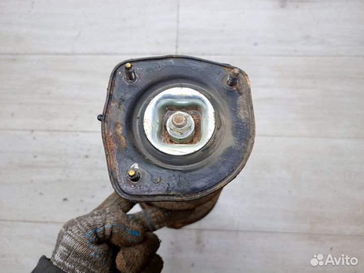 Стойка задняя левая Kia Cerato 1