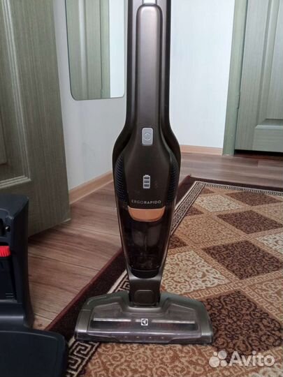 Пылесос Electrolux ручной