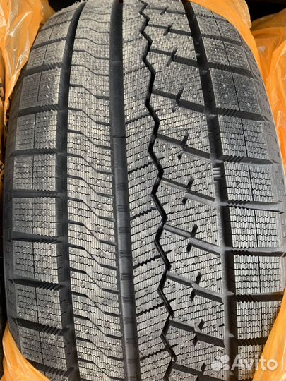 Sailun Ice Blazer Arctic SUV 245/70 R16