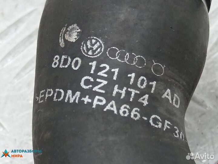 Патрубок радиатора Volkswagen Passat B5 2001