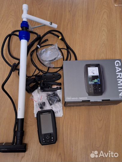Эхолот Garmin striker vivid 4cv + transducer GT-20