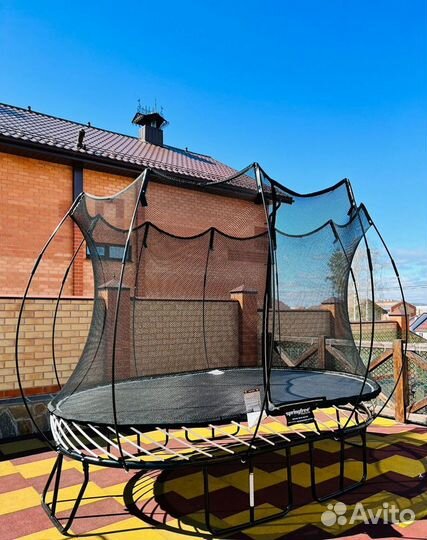 Батут овальный Springfree O77 A с фиксаторами