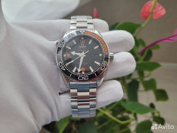 Часы Omega Seamaster Planet Ocean 600M