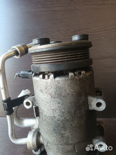 Компрессор кондиционера 6M5H19D629AB Volvo S40