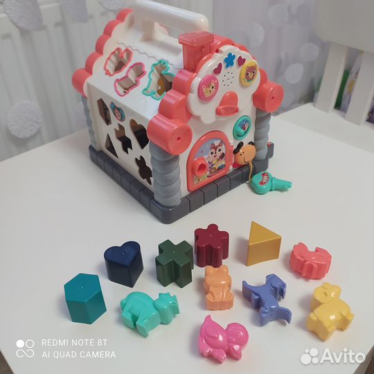 Интерактивная развивающая игрушка домик