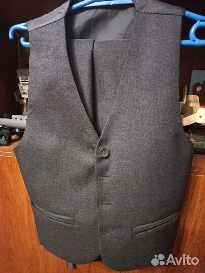 Школьный костюм