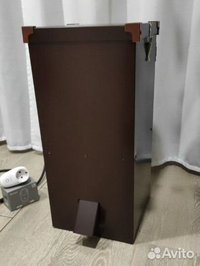 Автоматическая кормушка для собак (новая)