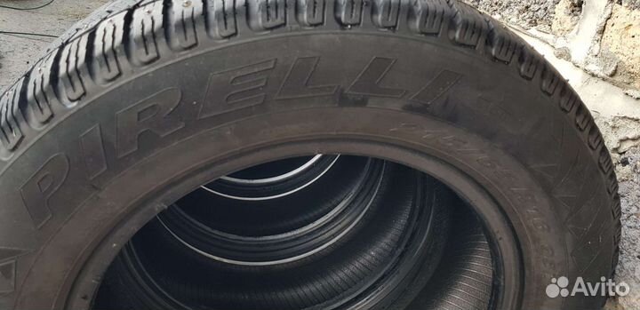 Pirelli Winter Carving Edge 215/65 R16 98T