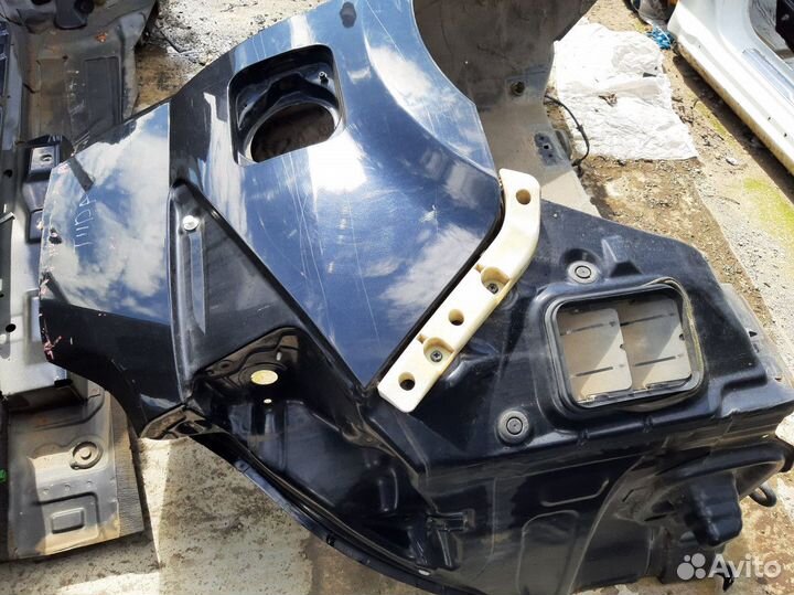 Порог со стойкой правый Nissan Tiida C11 (2004—201