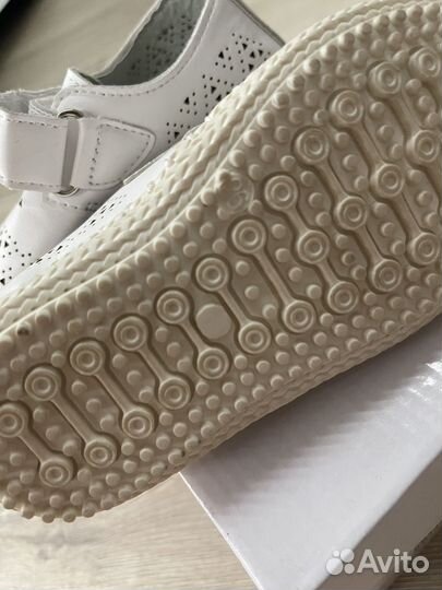 Сандалии для девочки