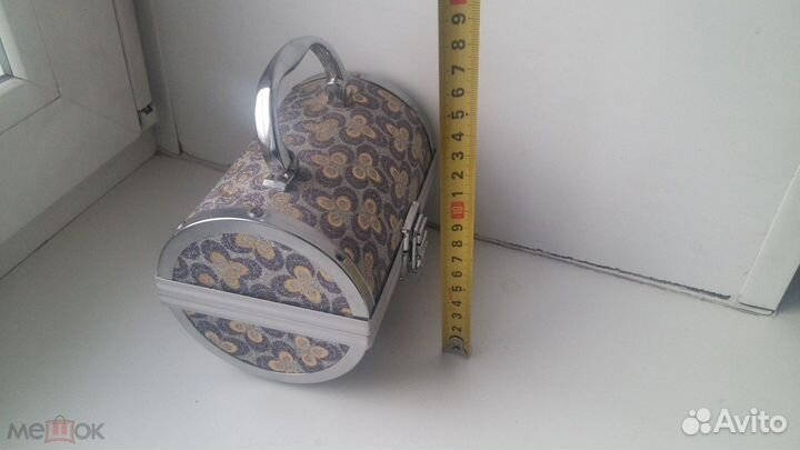 Шкатулка сундучок