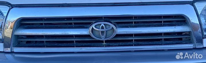 Решетка радиатора Toyota Hilux Surf 185