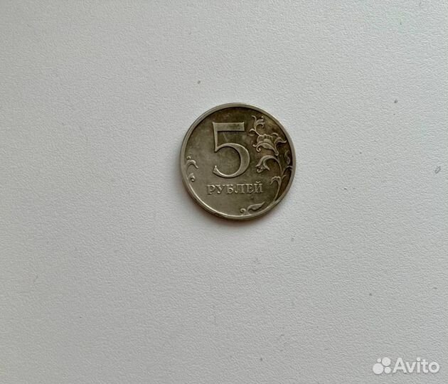 Монета с заводским браком