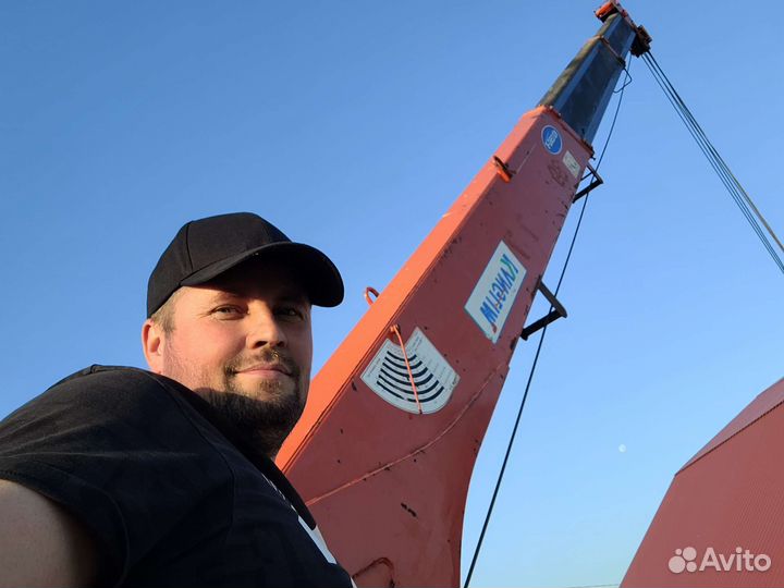 Услуги спецтехники,доставка песка,щебня и т.д