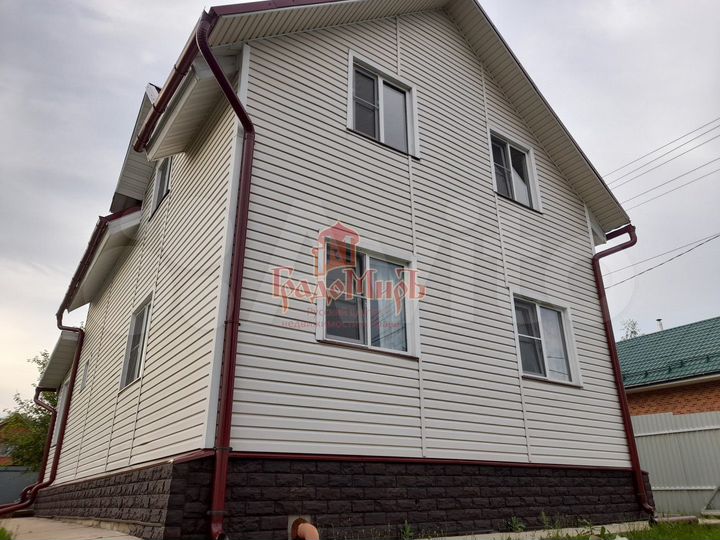 Дом 110,6 м² на участке 6 сот.