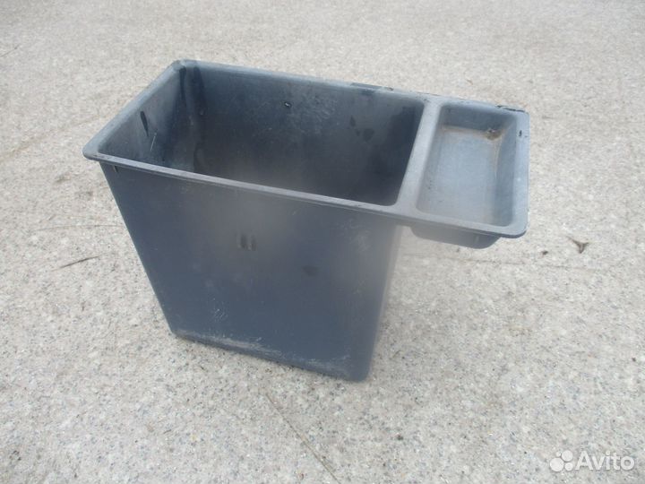 Вещевой карман Mercedes-Benz A9418461406