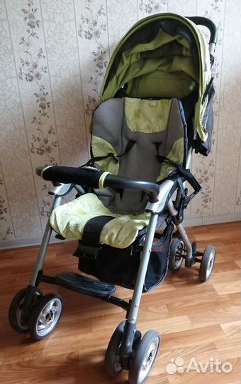 Прогулочная коляска