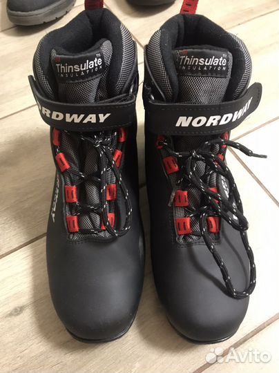 Лыжные ботинки