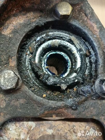 Поворотные кулаки Ford Explorer 2