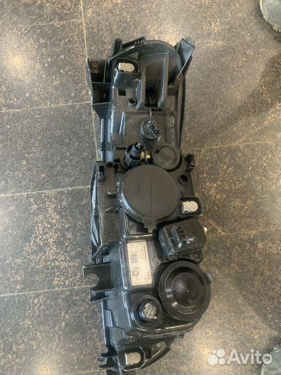 Volvo s60 фара ксенон