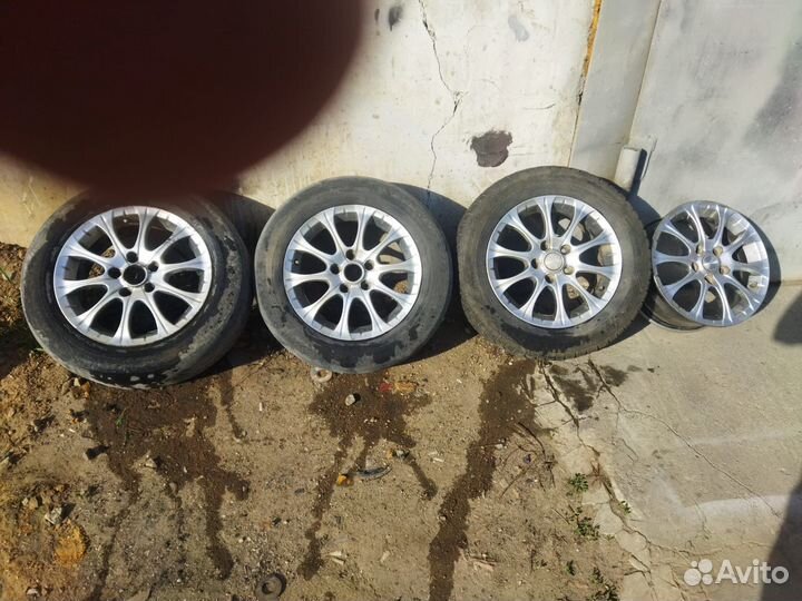 Автомобильные диски r15