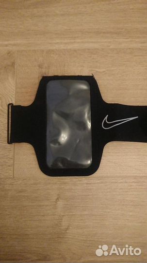 Беговой чехол Nike Armband