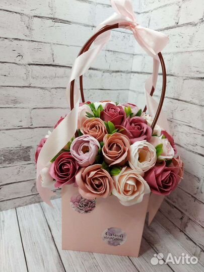 Букет из роз подарочный / интерьерный