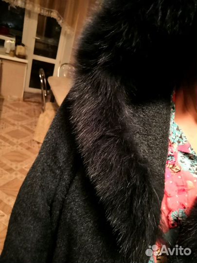 Пальто шерстяное