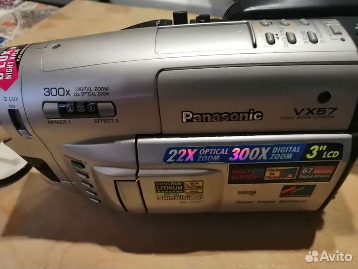 Видеокамера Panasonic VX57