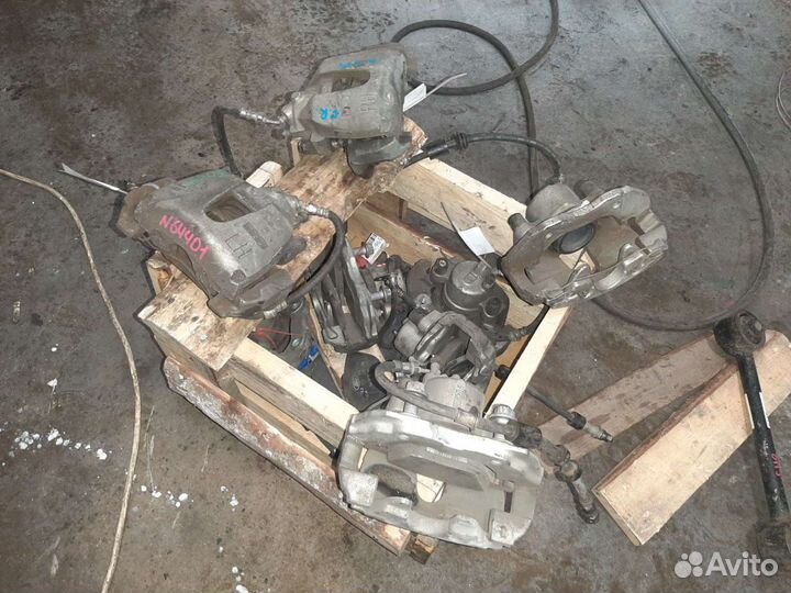 Суппорт передний ford focus 2 mazda 3