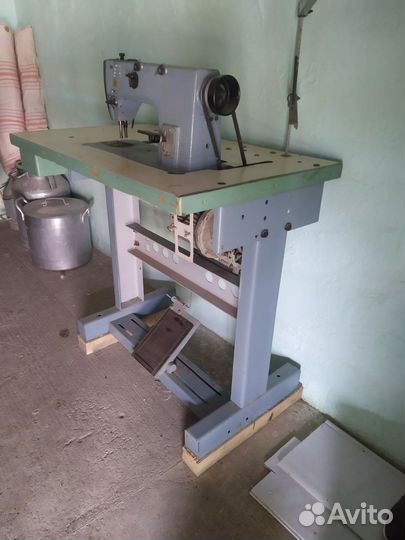 Швейная машина промышленная