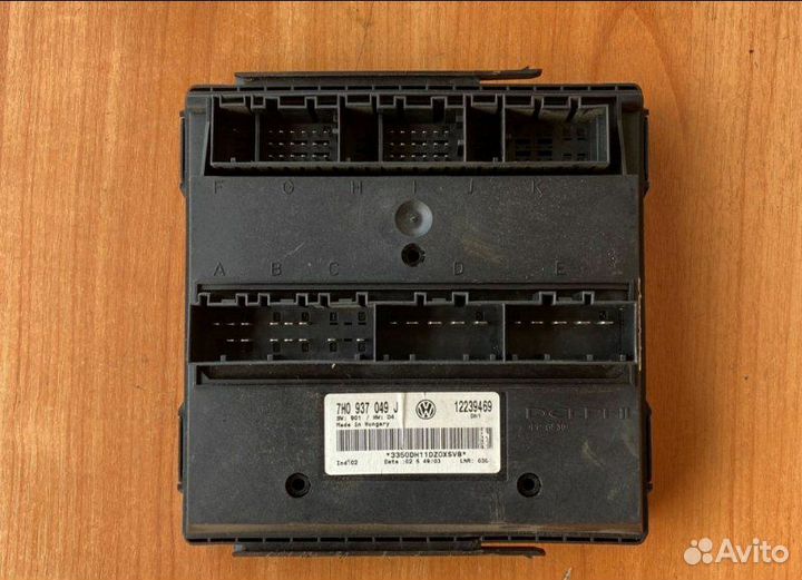 Блок бортовой сети Vw Transporter T5 AXA