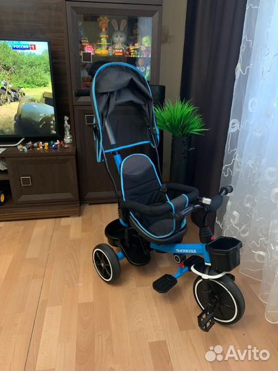 Детский велосипед с родительской ручкой трёхколёс