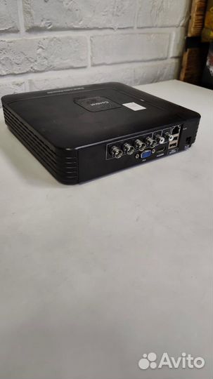 Гибридный 4 канальный видеорегистратор